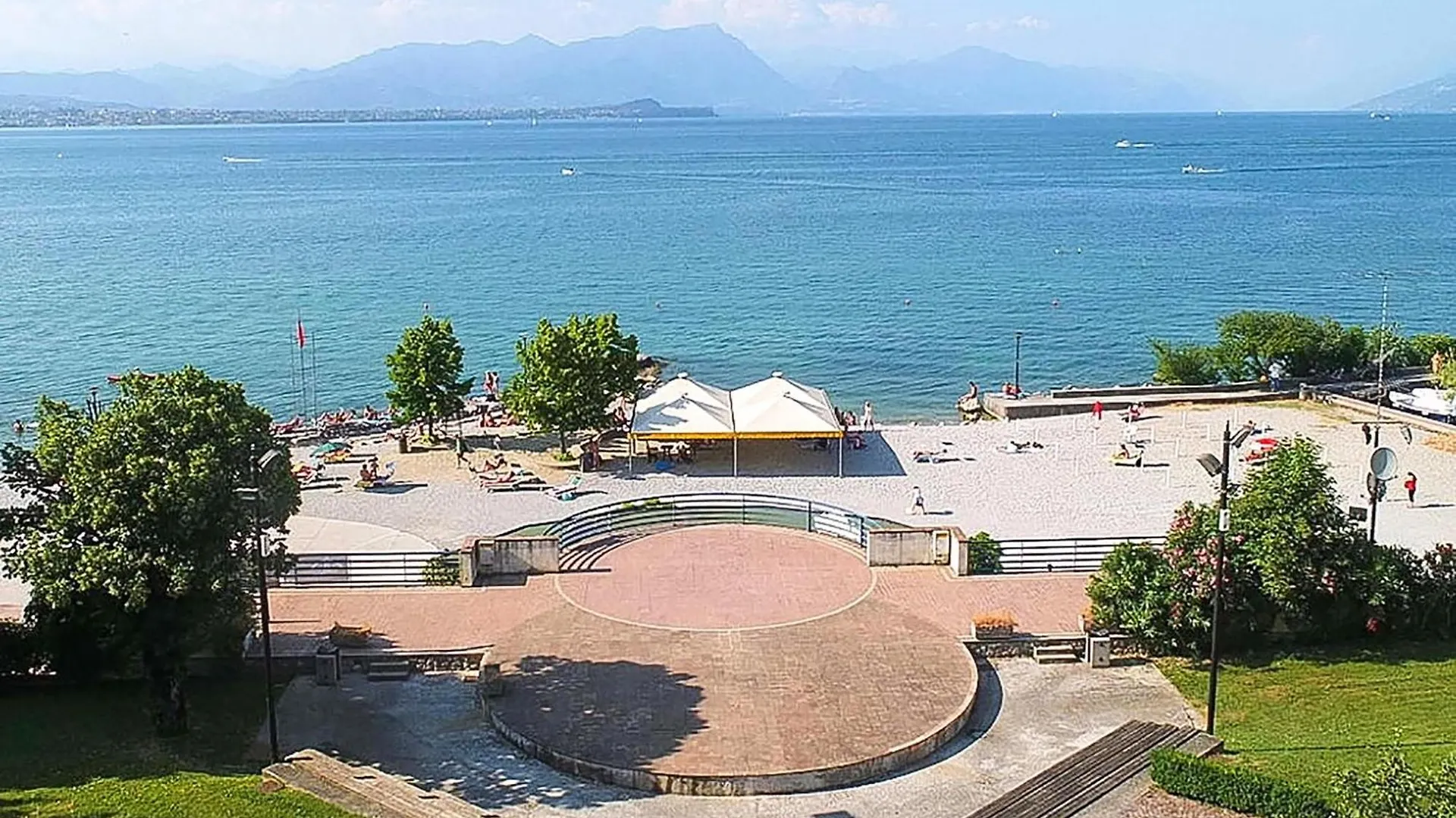 3 Bedroom Amazing Home In Desenzano Del Garda 0*,  Itálie