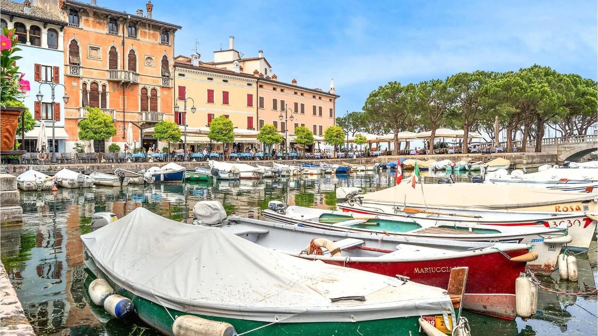 3 Bedroom Amazing Home In Desenzano Del Garda Prázdninový dům