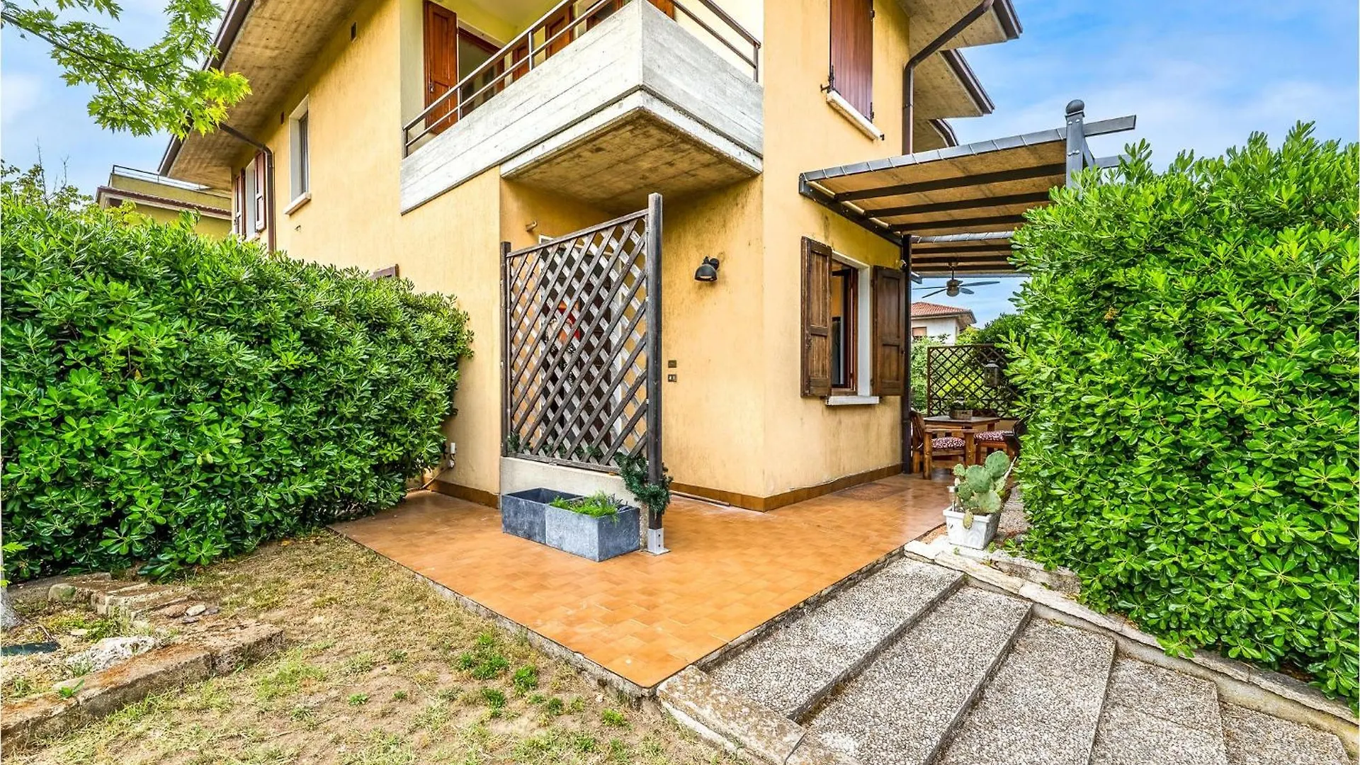 Prázdninový dům 3 Bedroom Amazing Home In Desenzano Del Garda Itálie